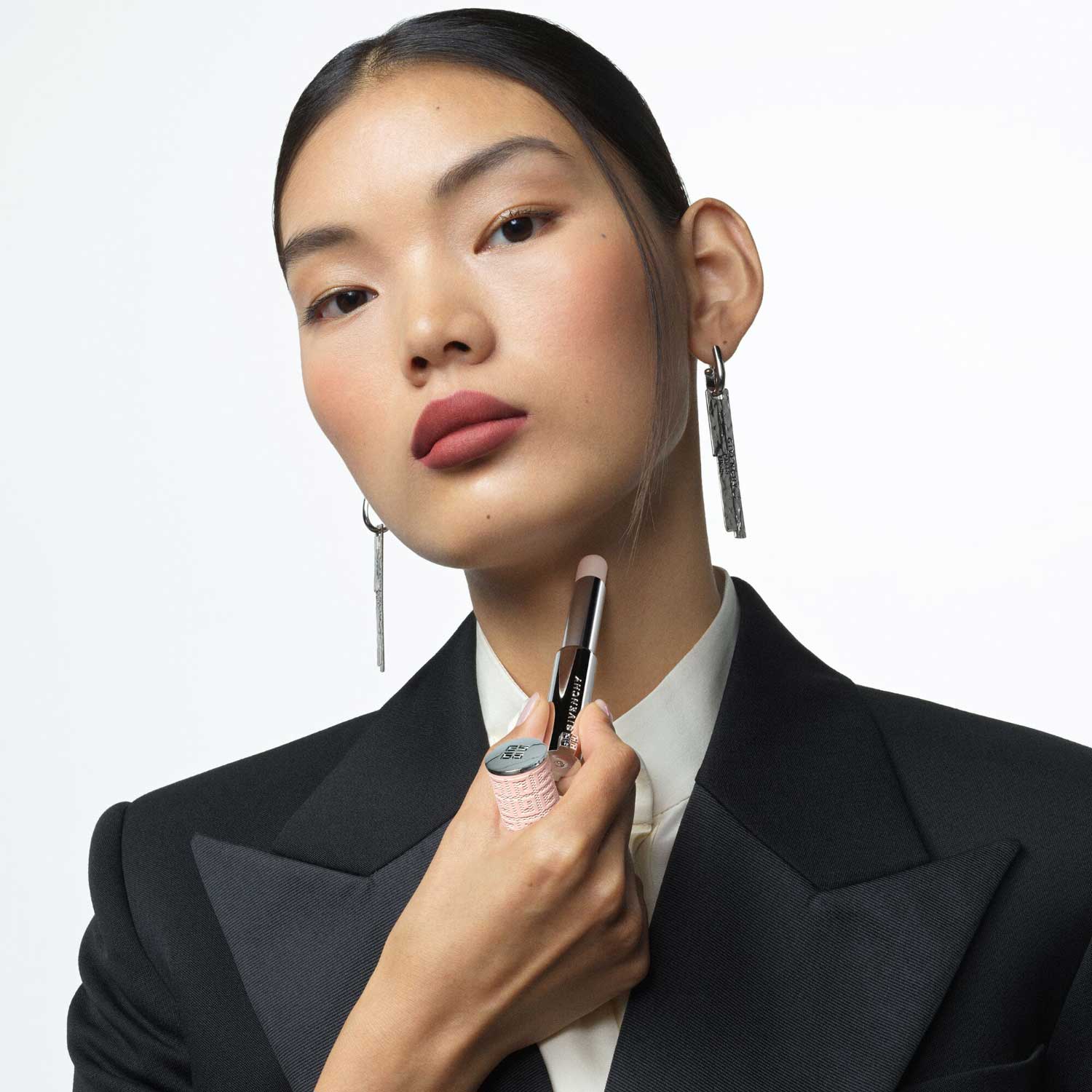IRRESISTIBLE CONCRETE SOLID PERFUME