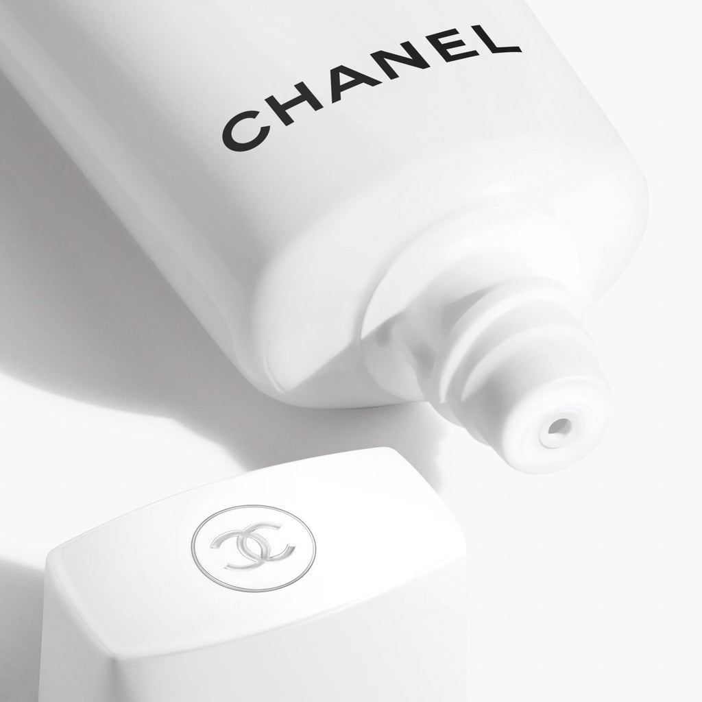 UV ESSENTIEL
