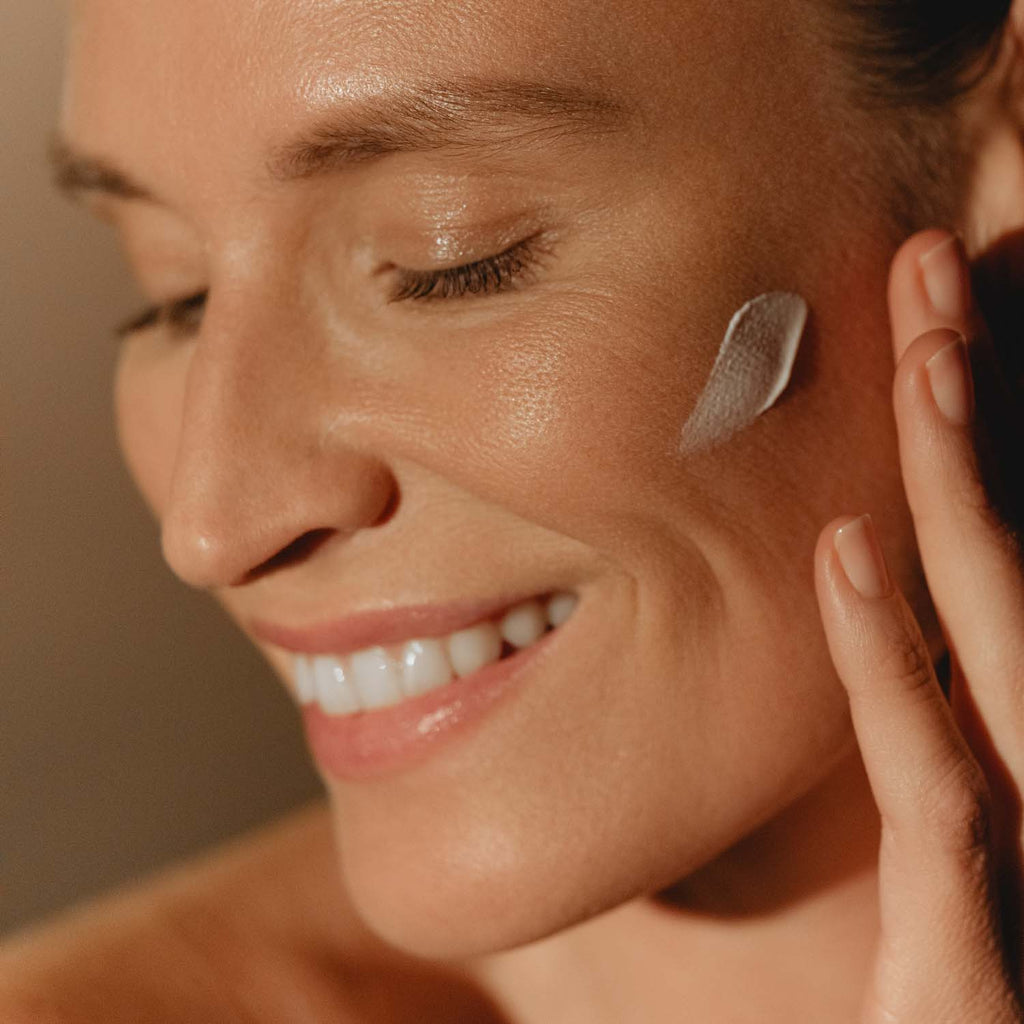 SUNLEŸA ANTI-AGING SUN CARE SPF30
