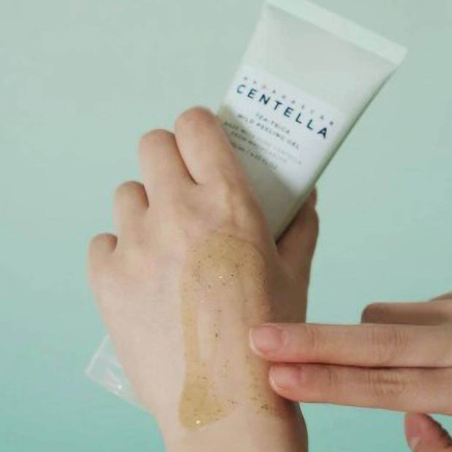 CENTELLA TEA-TRICA MILD PEELING GEL