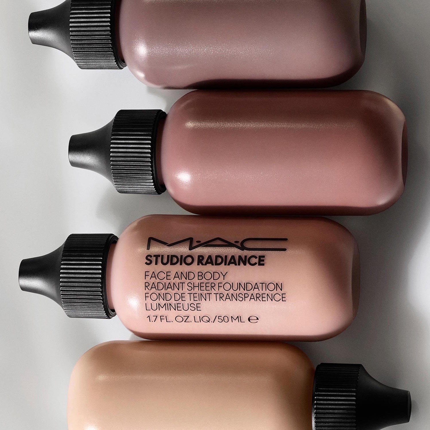 Studio Radiance Face&amp;Body Radiant Sheer Foundation MAC
