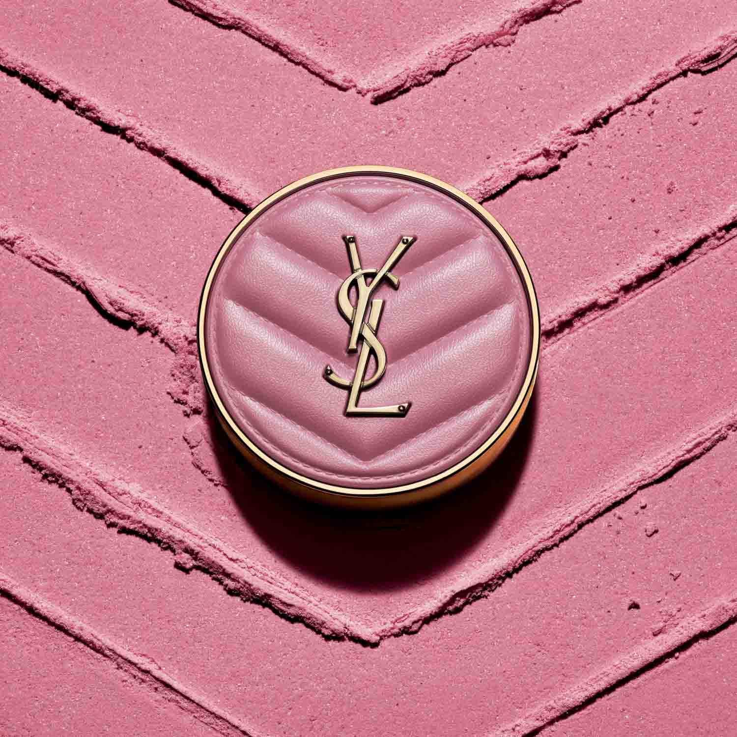 MAKE ME BLUSH BOLD BLURRING BLUSH