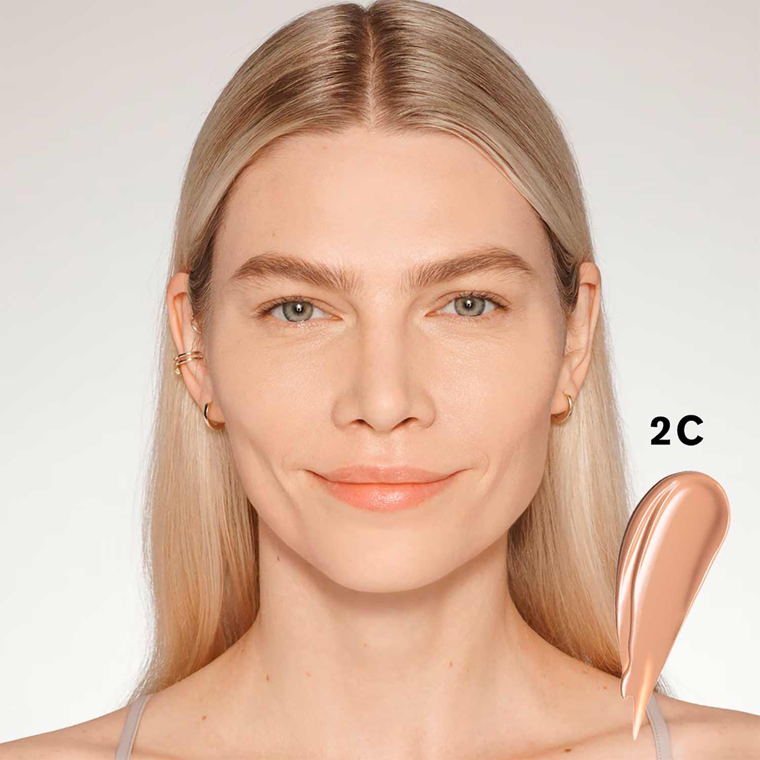 FUTURIST SOFT TOUCH BRIGHTENING SKINCEALER