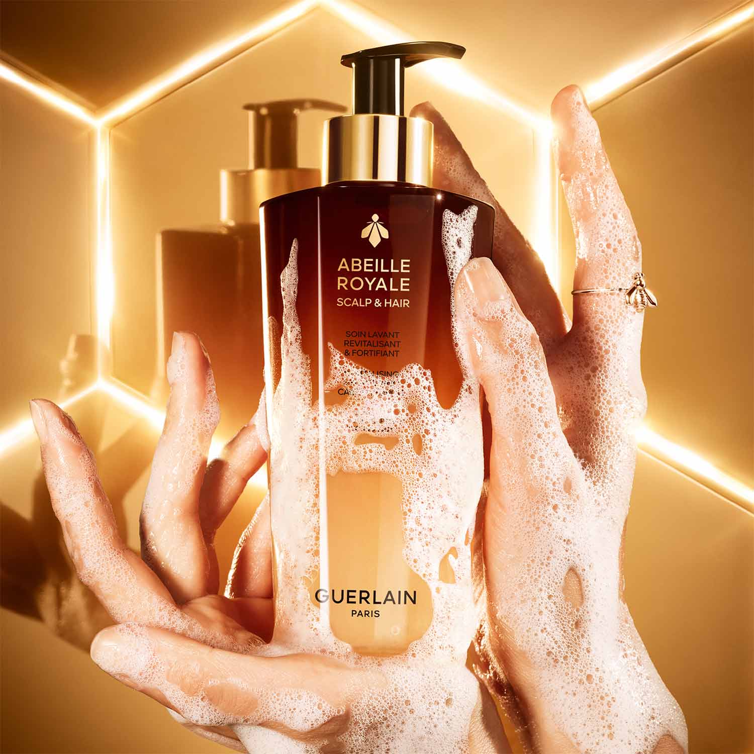 ABEILLE ROYALE SCALP &amp; HAIR SHAMPOO