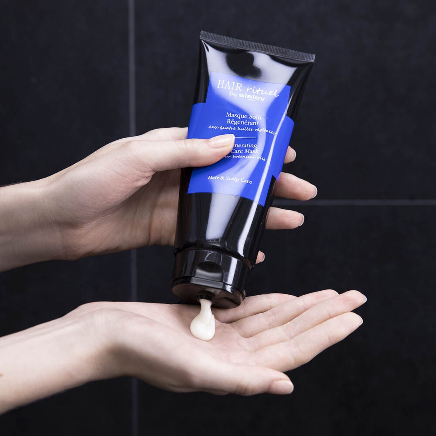 REGENERATING HAIR CARE MASK WITH BOTANICAL OILS