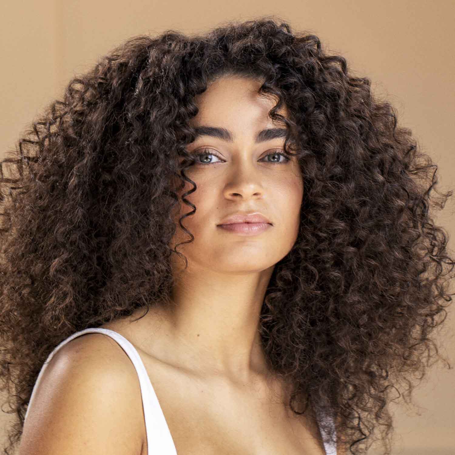 REVITALIZING NOURISHING SHAMPOO