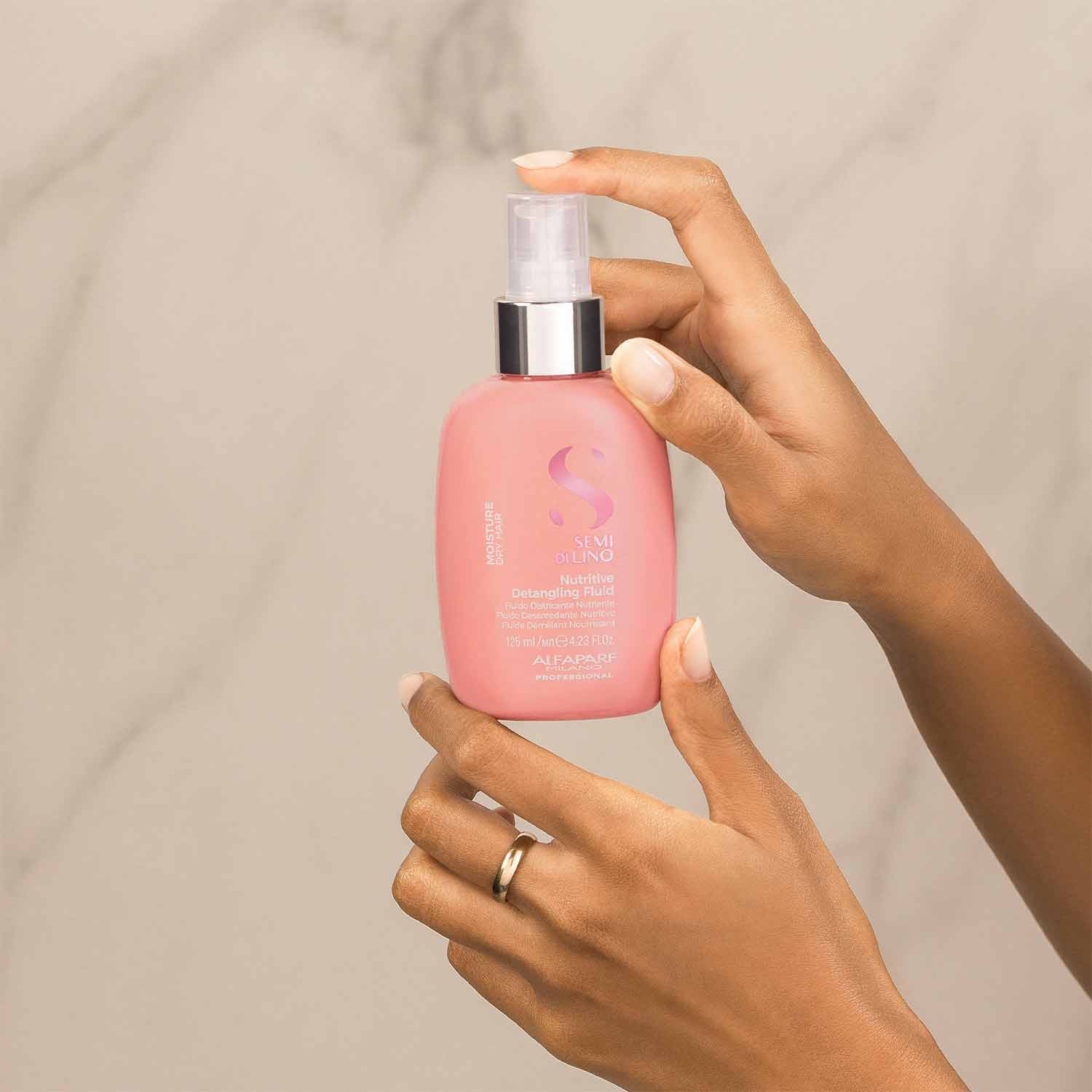 Semi Di Lino Moisture Detangling Fluid
