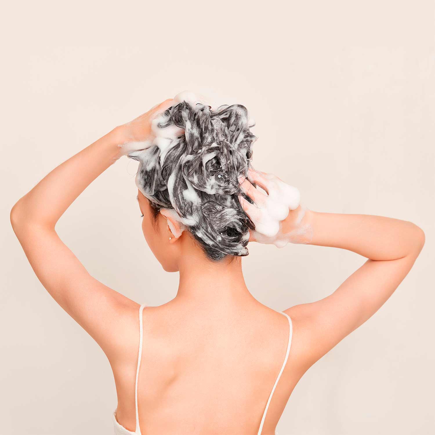 SEMI DI LINO DIAMOND ILLUMINATING SUBLIME DETOXIFYING LOW SHAMPOO